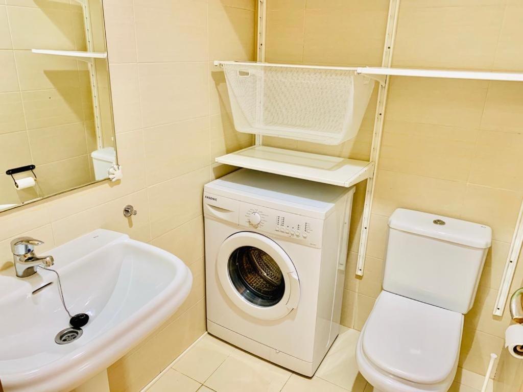 Apartamento Carvajal Beach Fuengirola Extérieur photo
